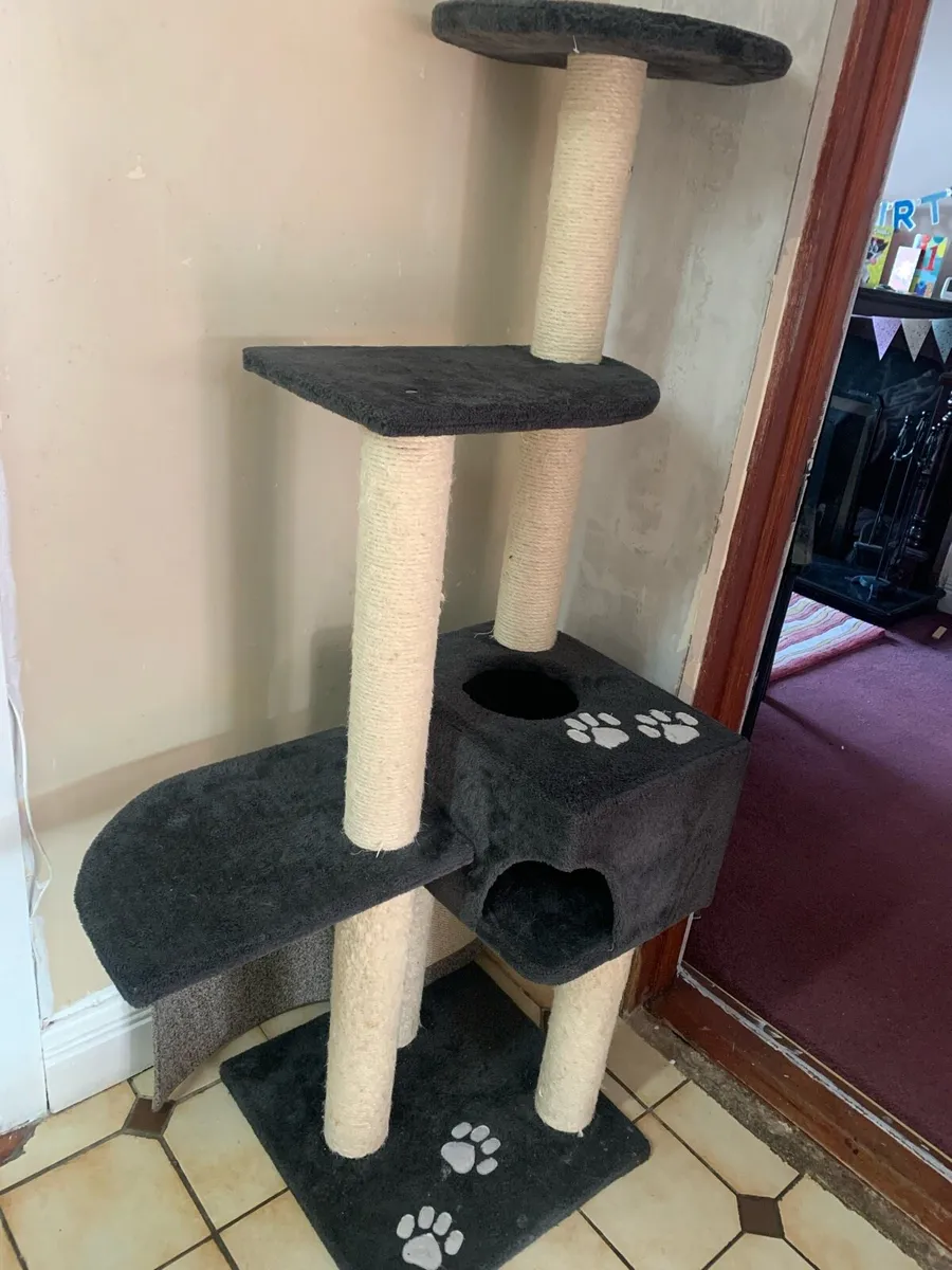 Cat Tree - Cat Scratcher - Image 1