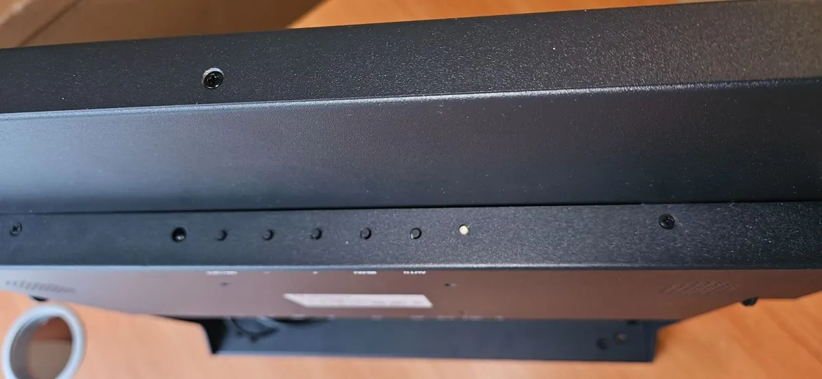 Beetronics 24 inch touch scree - Image 2