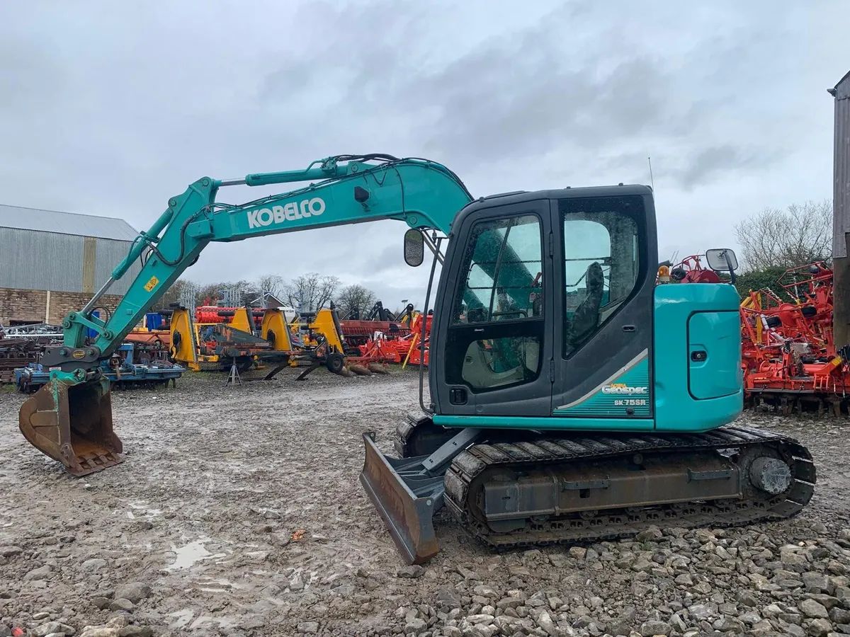 KOBELCO SK75SR-3 DIGGER (2015) : 11018922 - Image 2