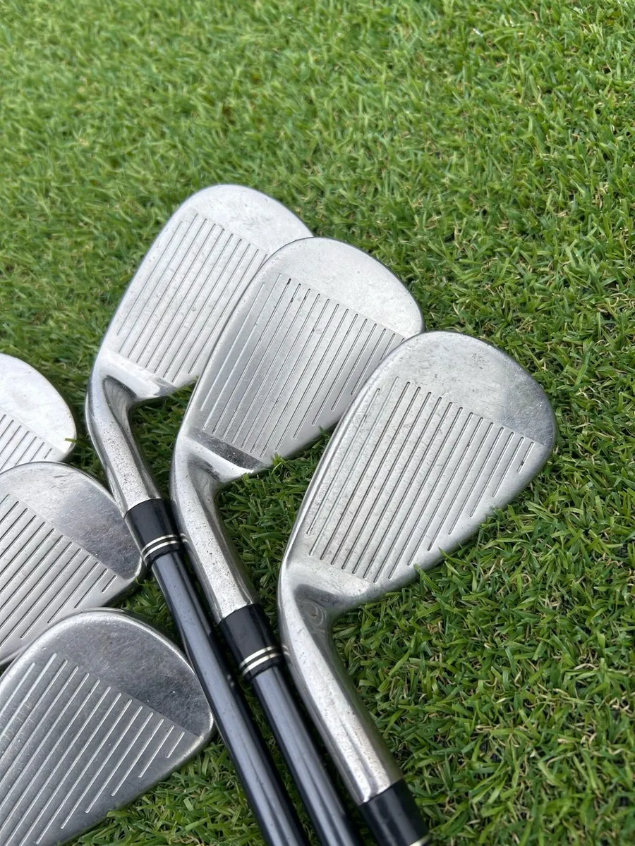 Full set of Taylormade Golf clubs - Image 4