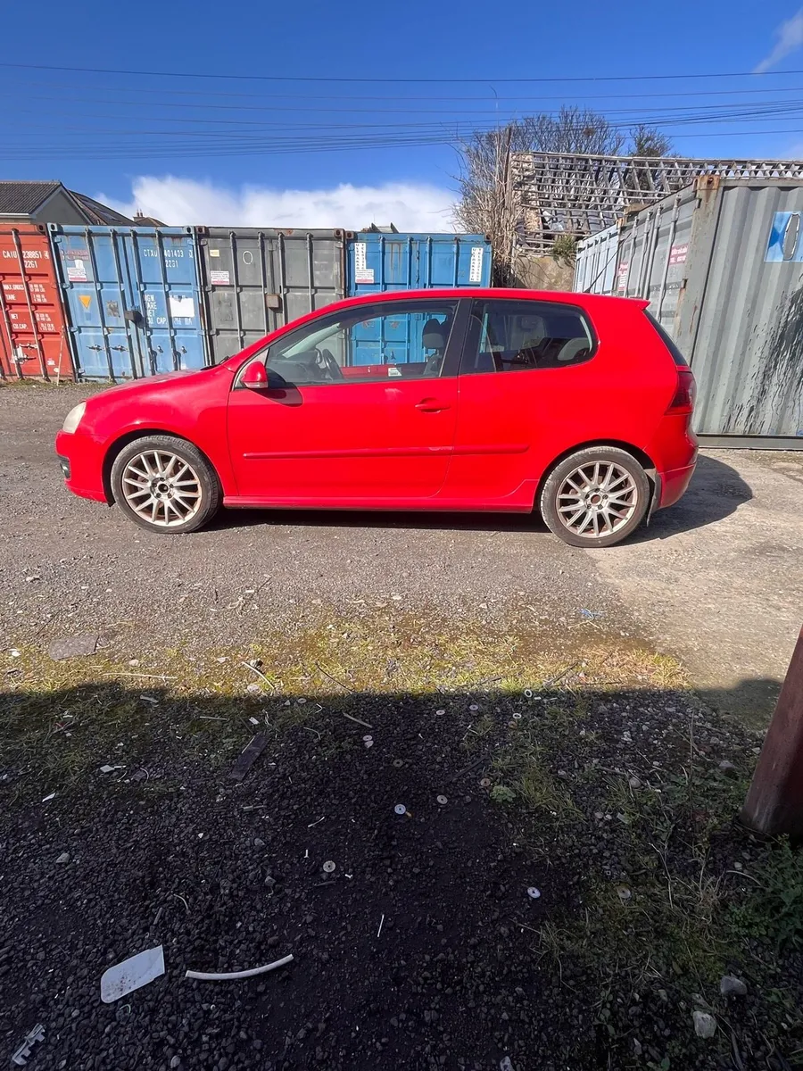 2007 Volkswagen Golf MK5 for breaking/parts - Image 2