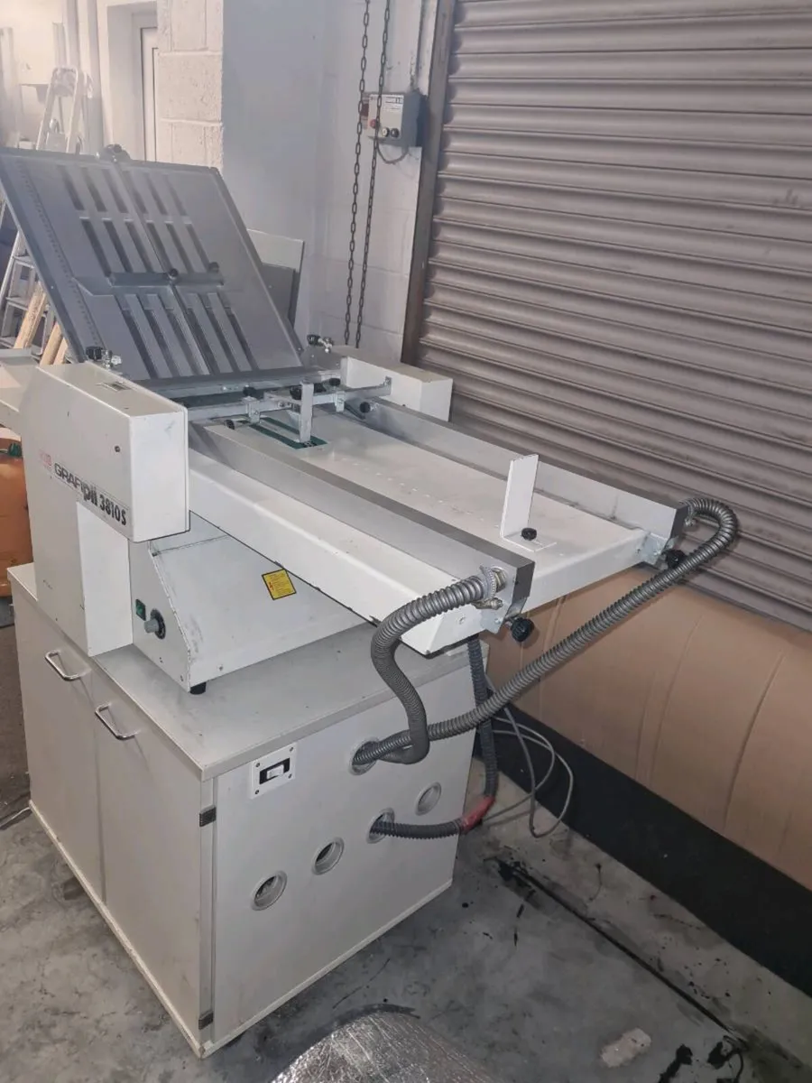 Folding Machine - Image 1