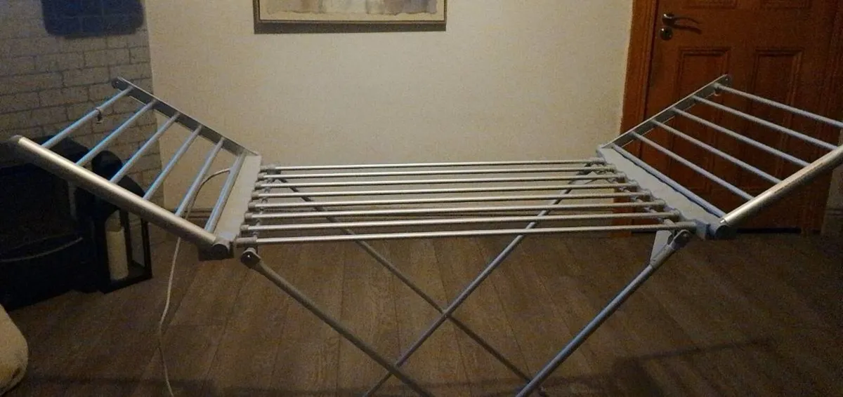 Electric air clothes heater 30 euro - Image 2