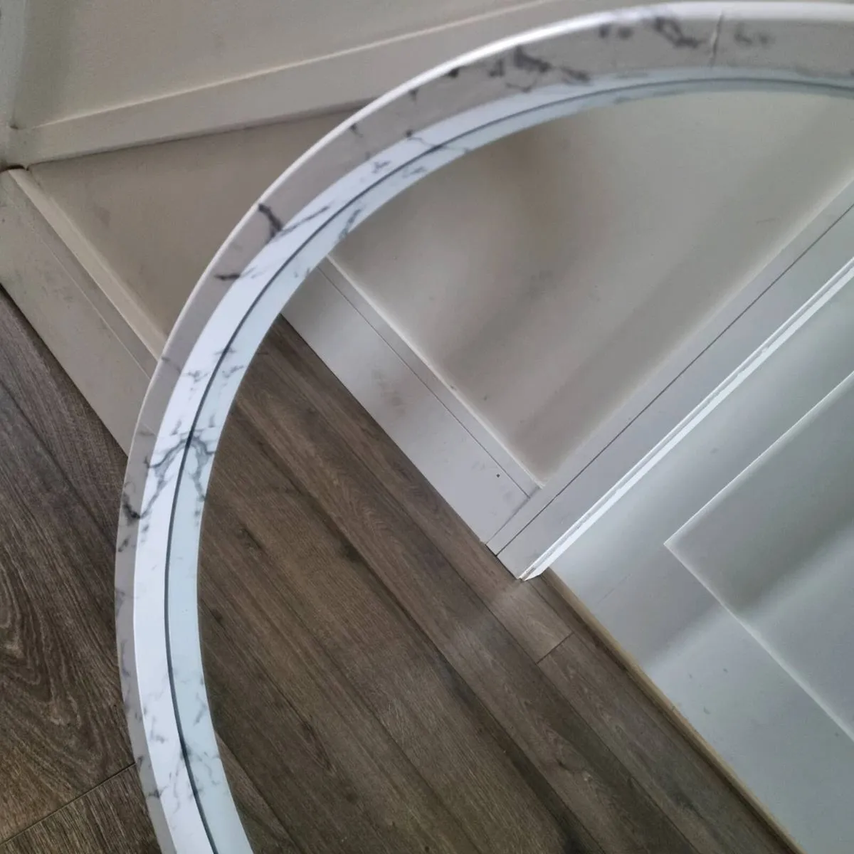 Round mirror - Image 2