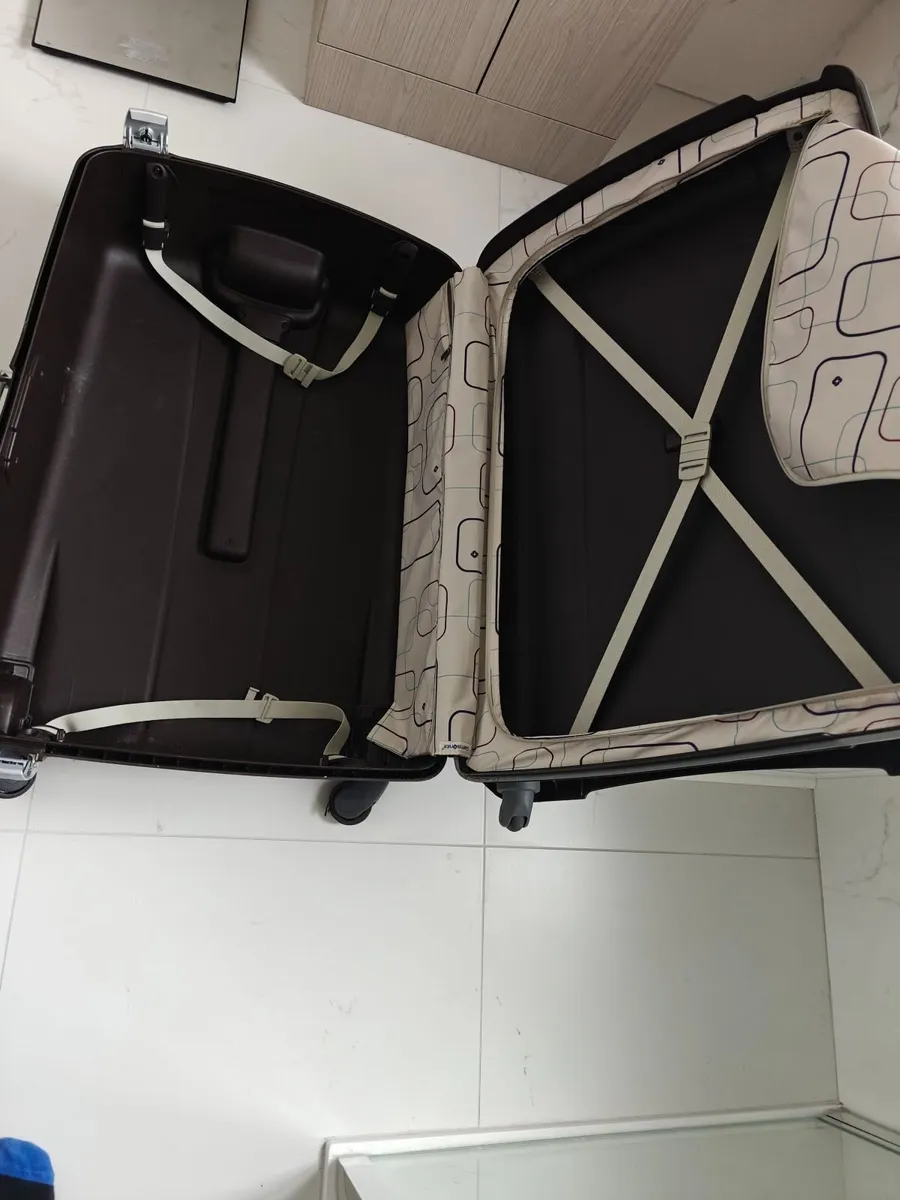 Large Samsonite suitcase (80 cm x 50 cm x 30 cm) - Image 2