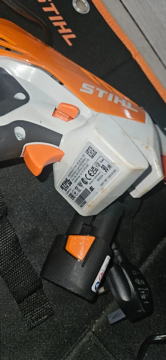Stihl Cordless Pruner - Image 1