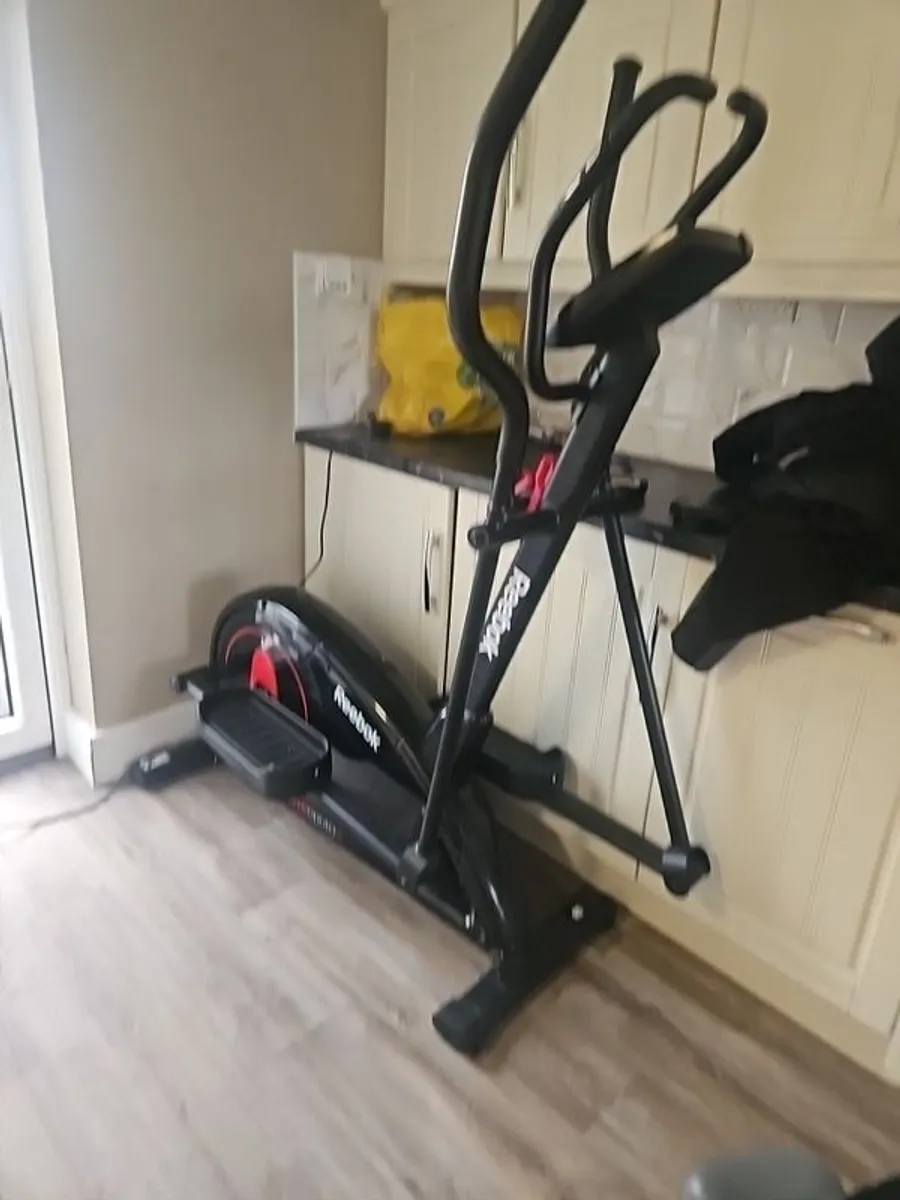 reenok cross trainer - Image 3