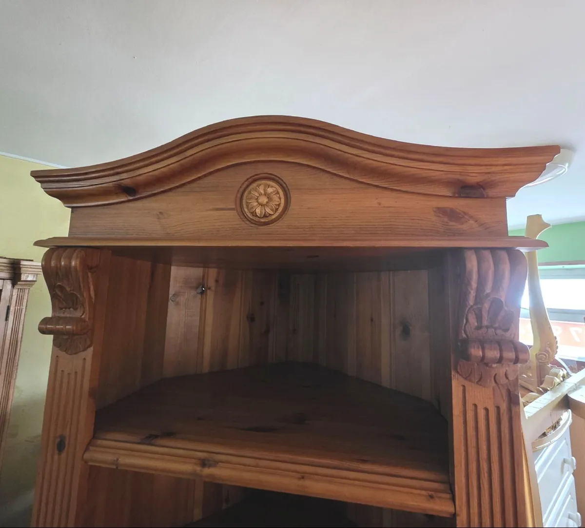 Pine Corner Unit - Image 2