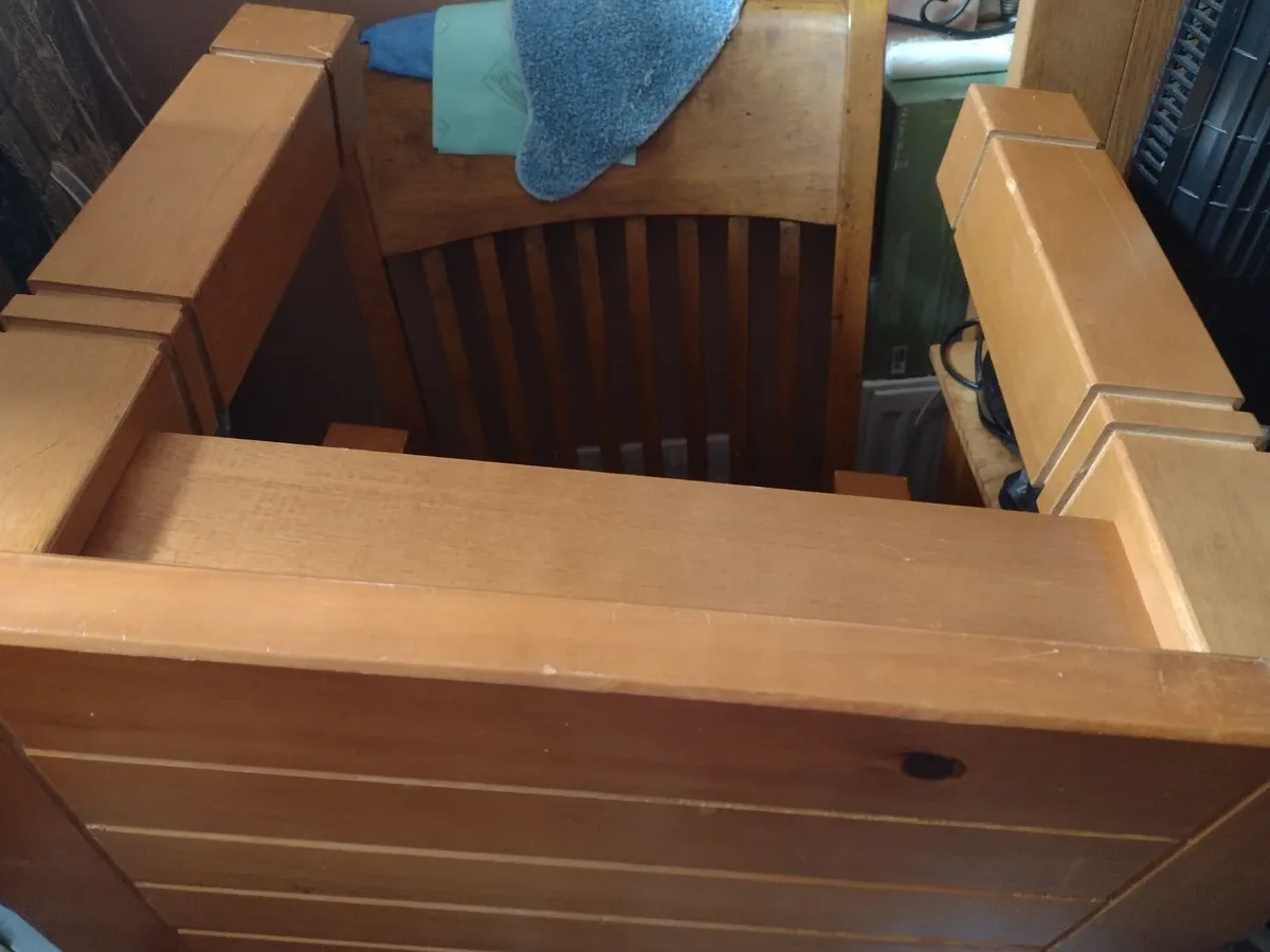 Solid wood coffee table - Image 3