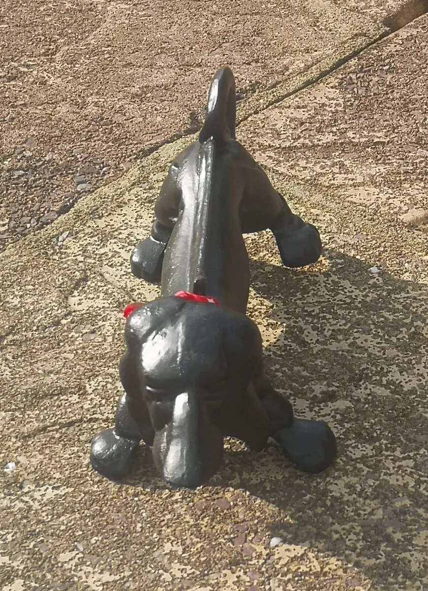 Vintage Cast Iron Daschund Boot Scraper - Image 2