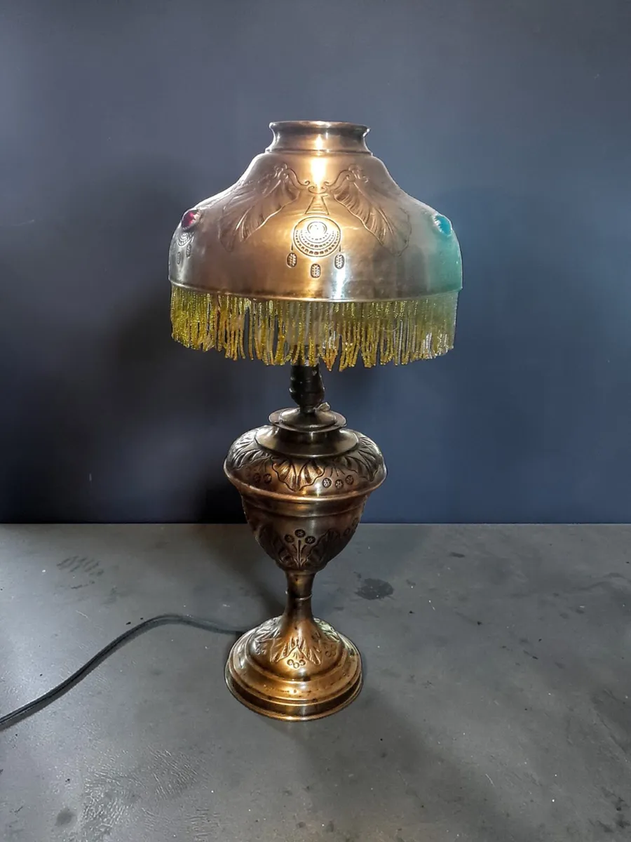 Large Art Noveau Parisiane brass lamp - Image 1