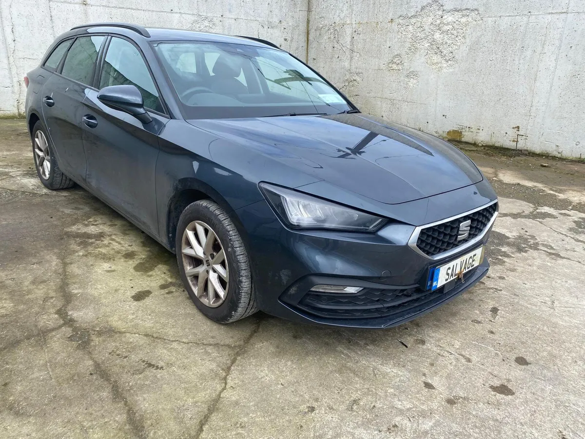 2025 Seat Leon - Image 1