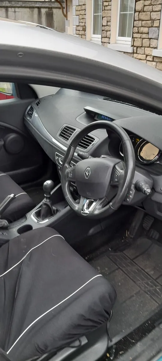 142 Renault Megane Limited 1.5 DCi - Image 2