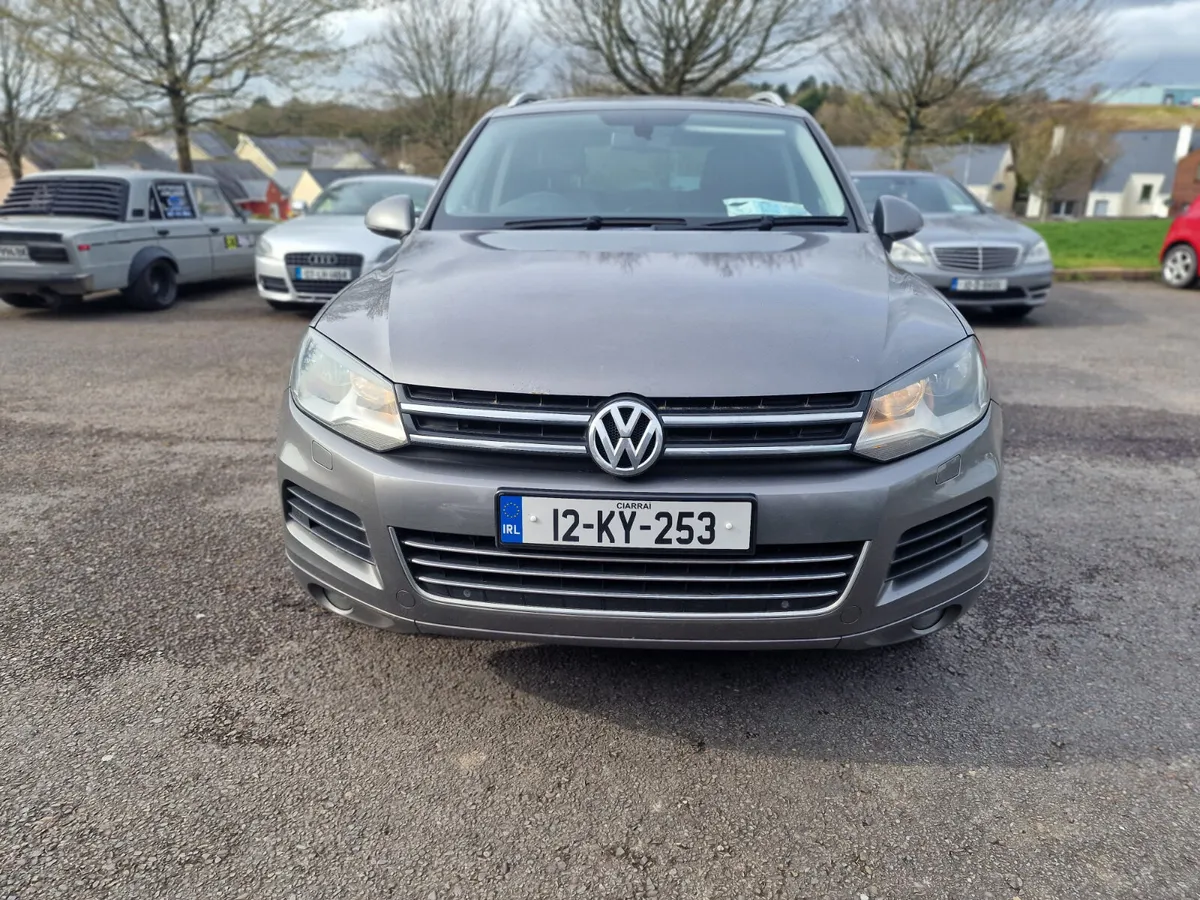 12 VW TOUAREG 3.0TDI 4X4 2SEATER FSH NEW DOE - Image 4