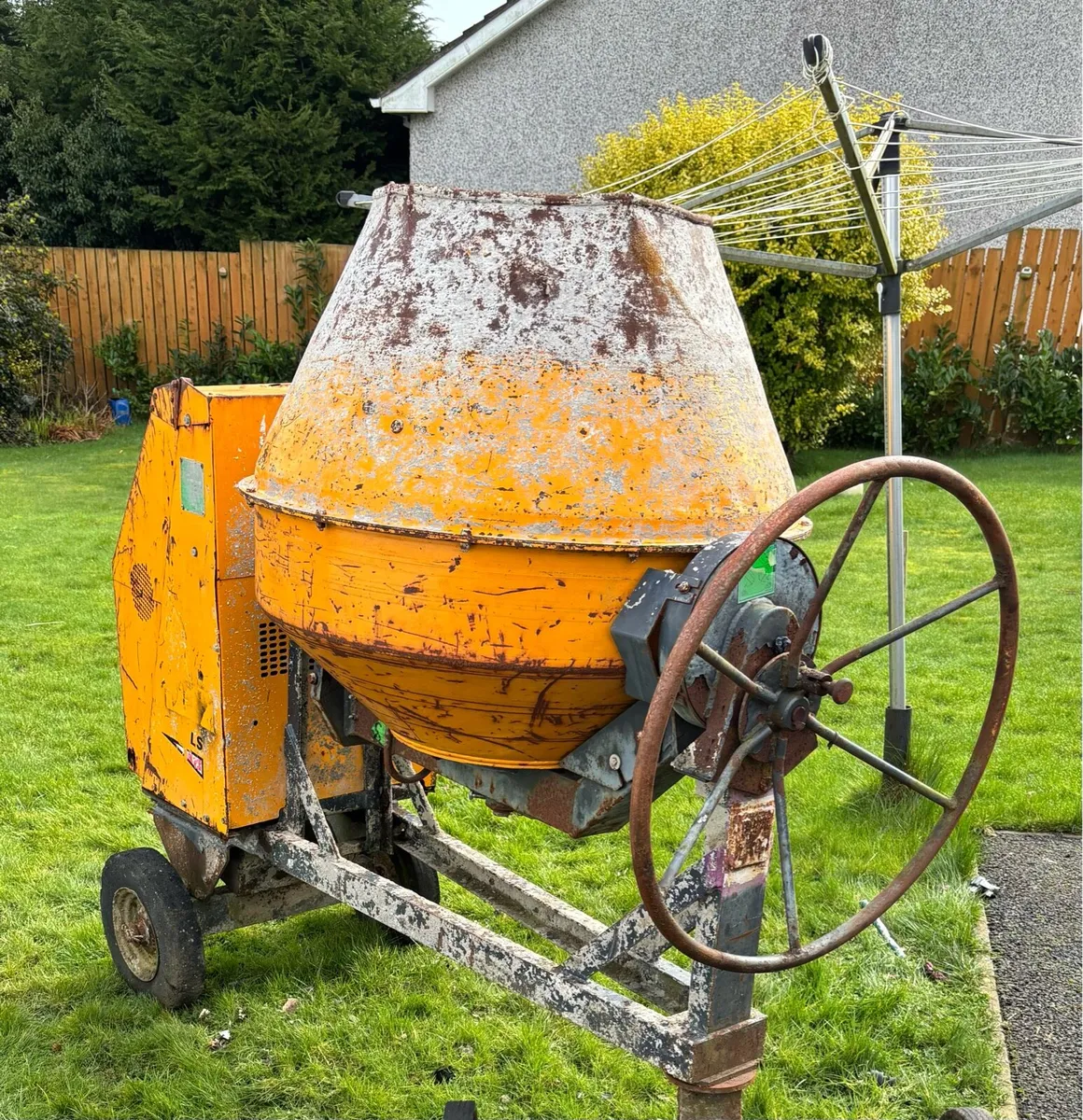 Terex 3 bag mixer - Image 1