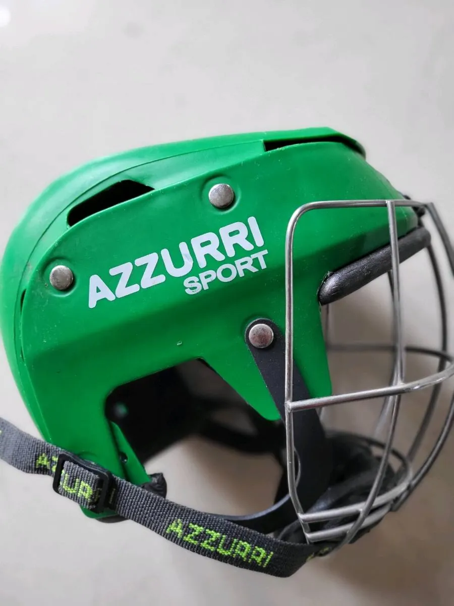 Hurling helmet - Image 2