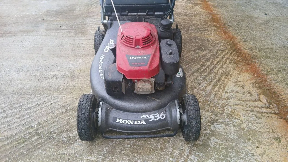 Honda HRH 536 Lawnmower - Image 1