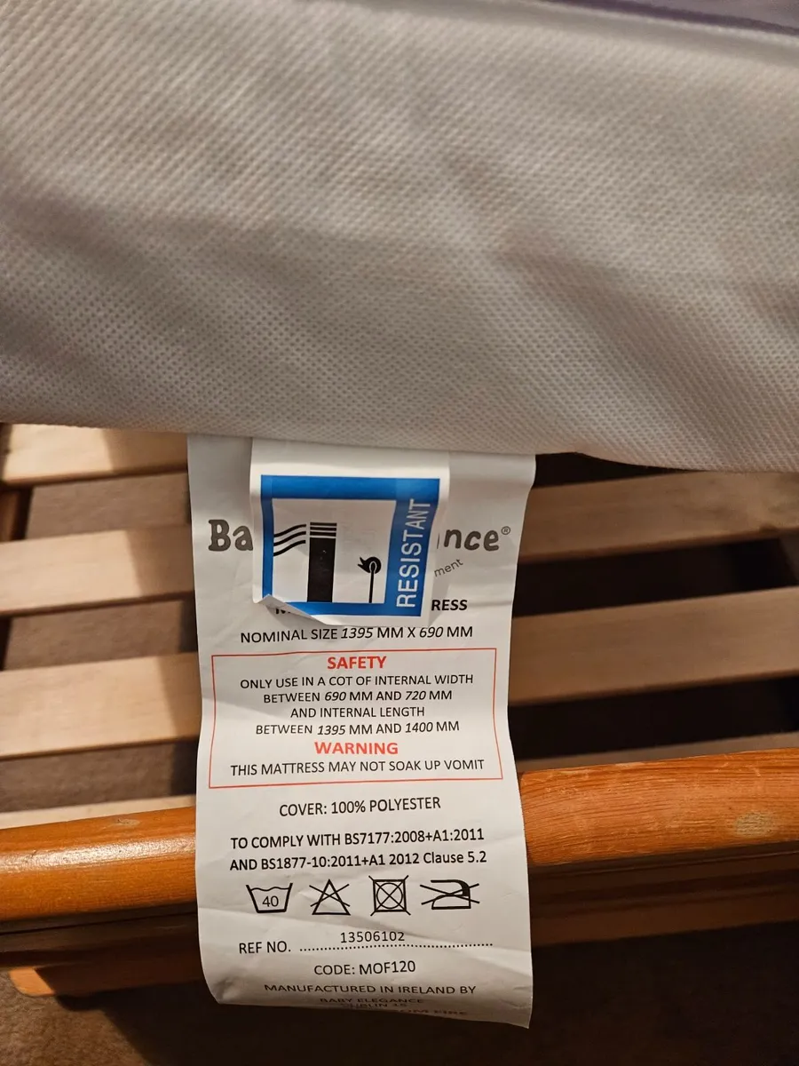 Toddler Bed with Baby Elegance Mattress - Image 4