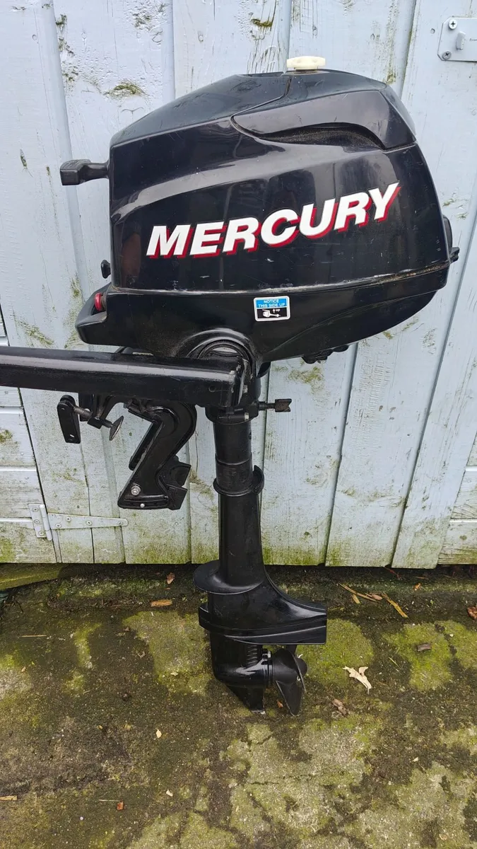 3.5hp Mercury outboard engine - Image 4