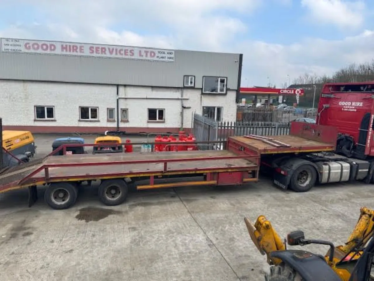 Twin axle Low loader - Image 3