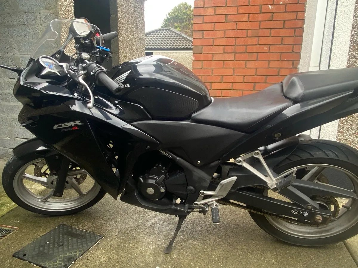 Honda CBR 250R - Image 3