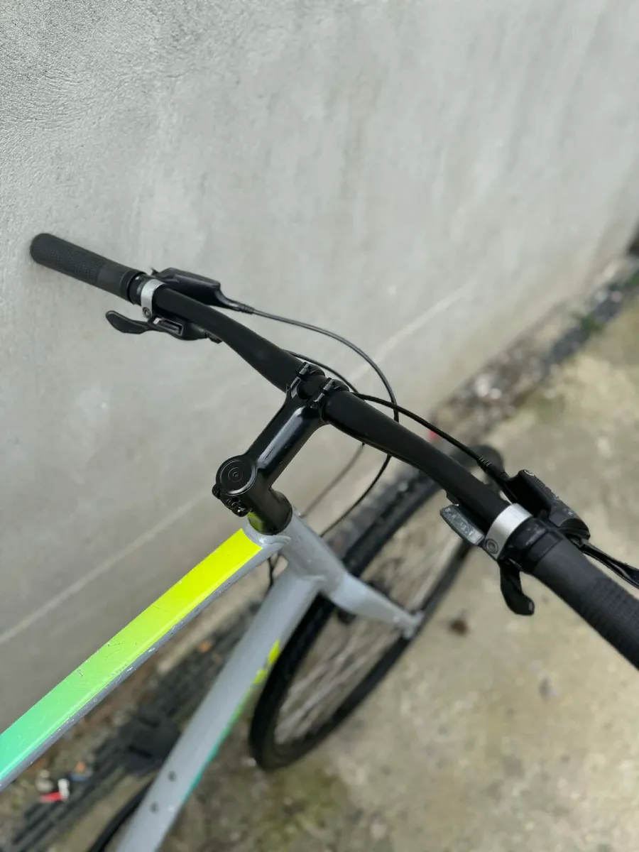 Trek Hybrid Bike - Image 4