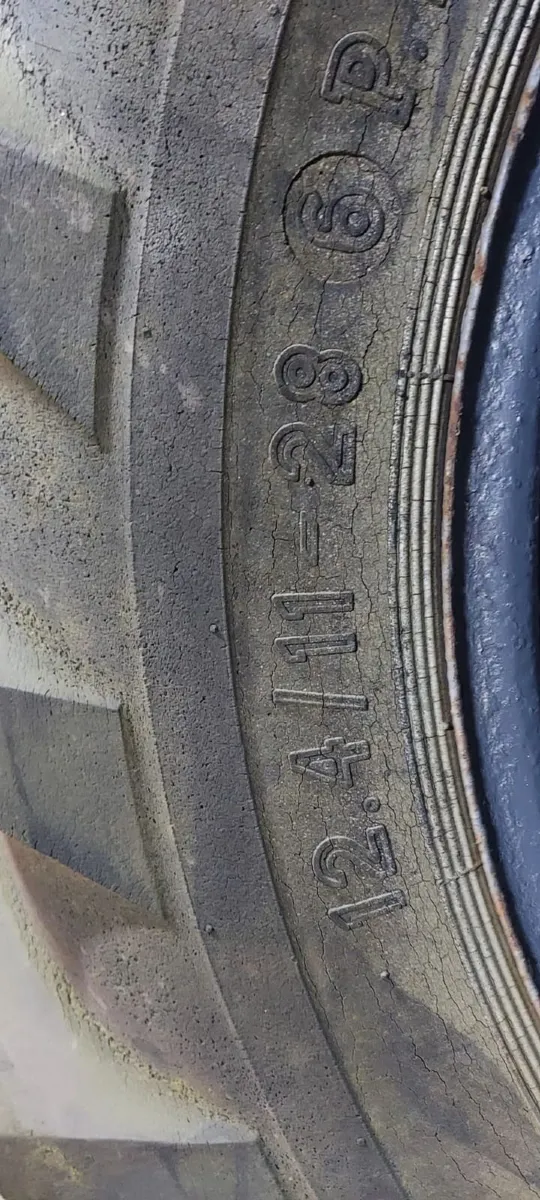 Tractor twin wheels - Image 2