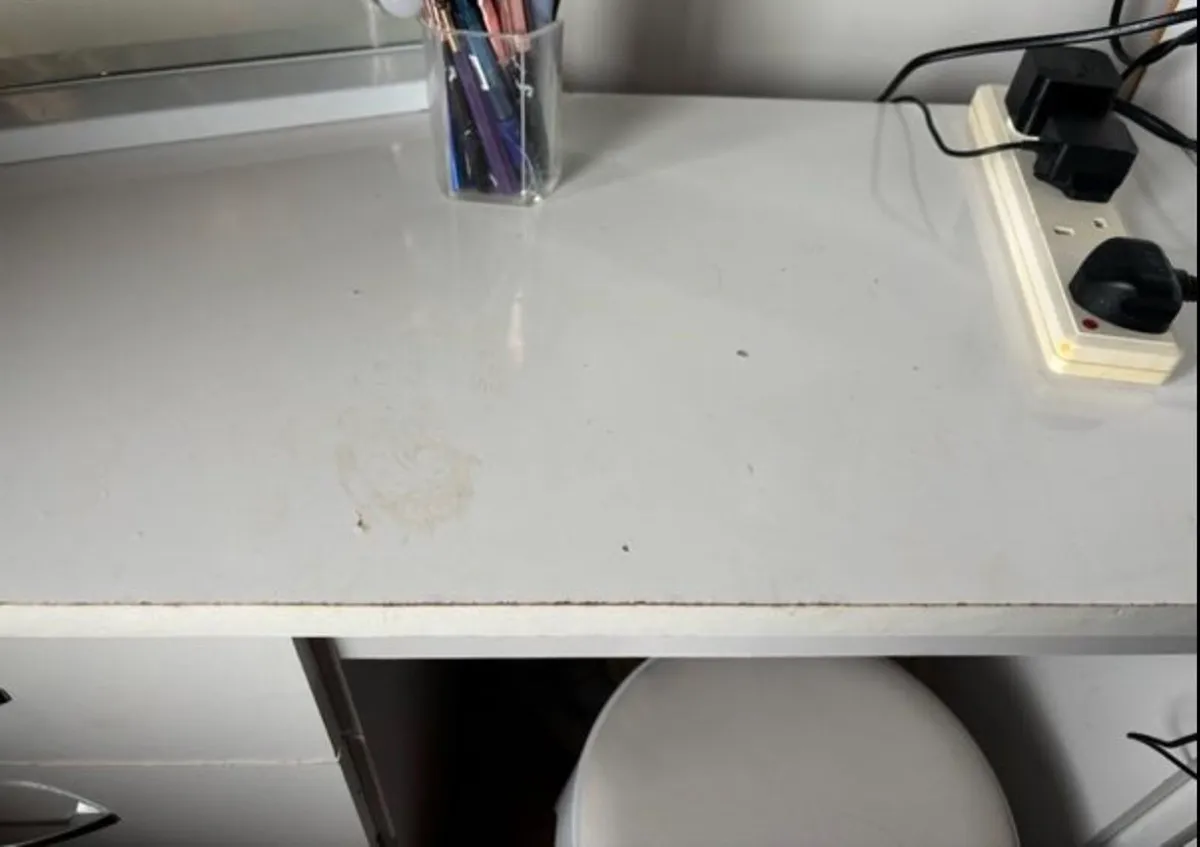 Vanity table - Image 3