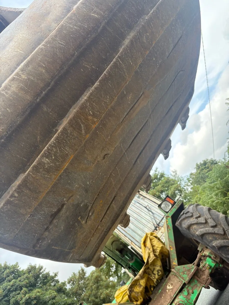 65mm 4ft Digging bucket & 18” Gummy bucket - Image 2