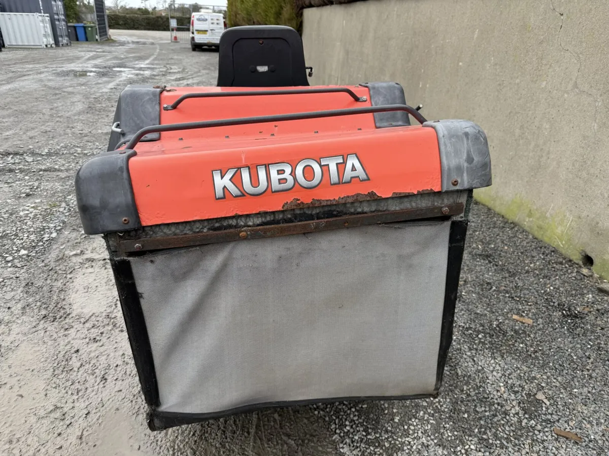 G23 Kubota Lawn Tractor **Online Auction** - Image 4