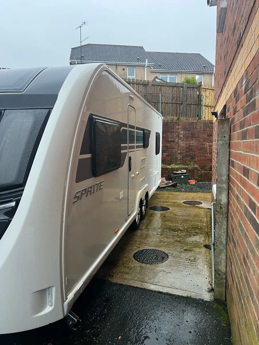 Swift sprite - Image 1