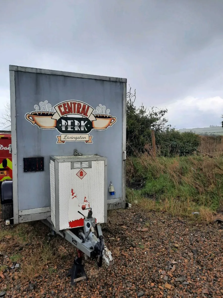 Mobile Catering trailer - Image 4