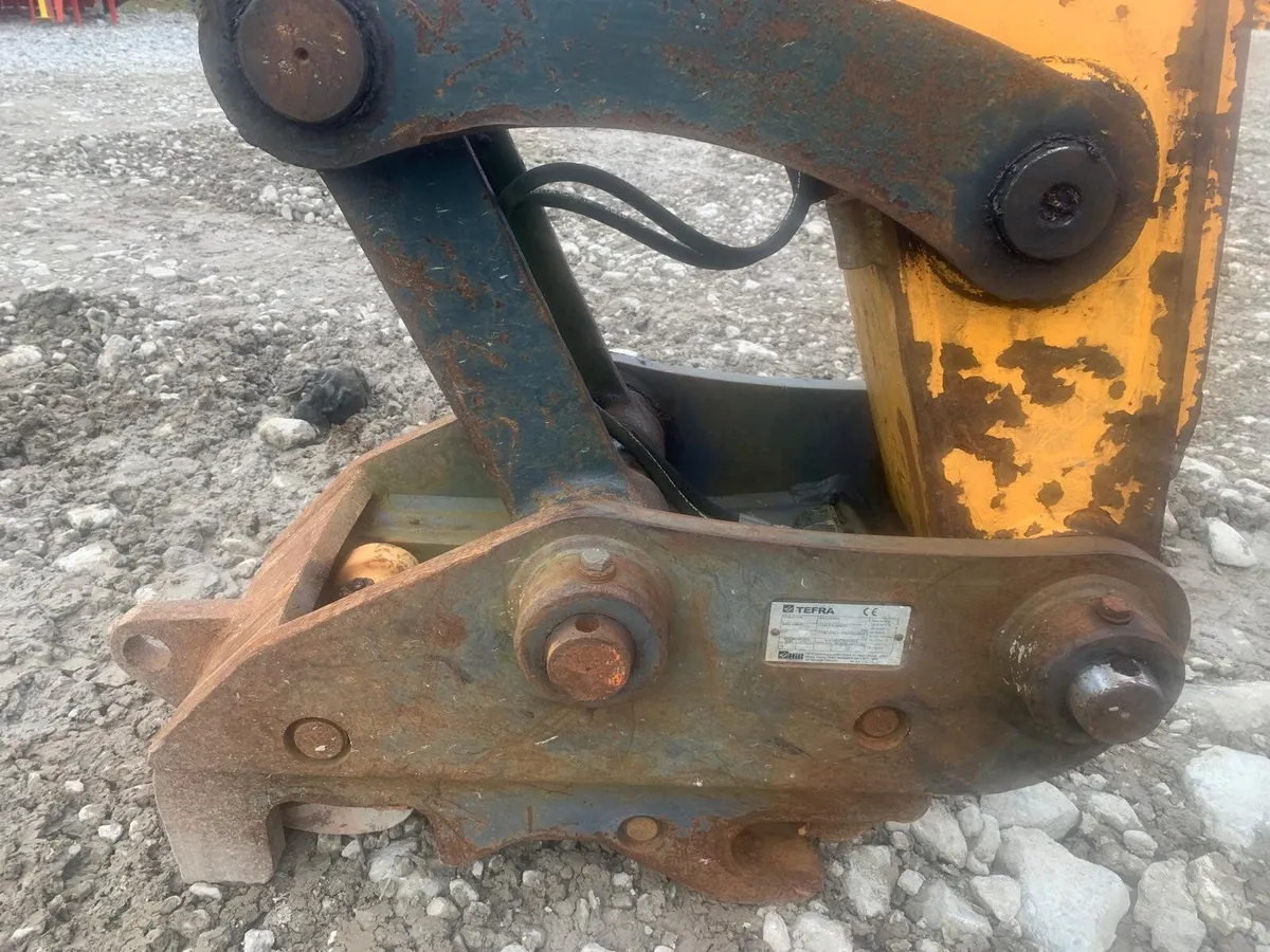 HYUNDAI ROBEX 140LC-9 DIGGER (2015) : 11019005 - Image 3