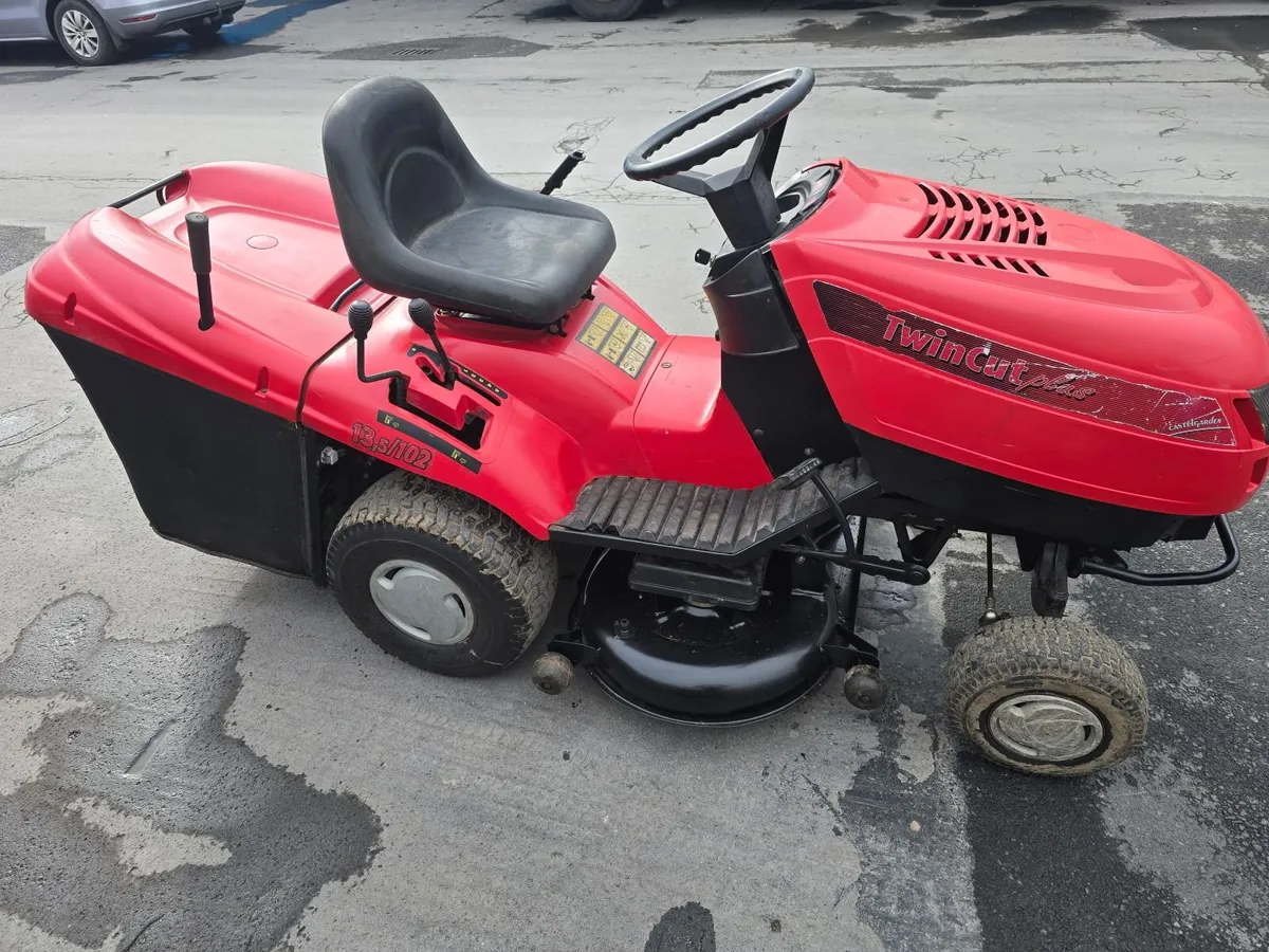 Ride on mowers - Image 4