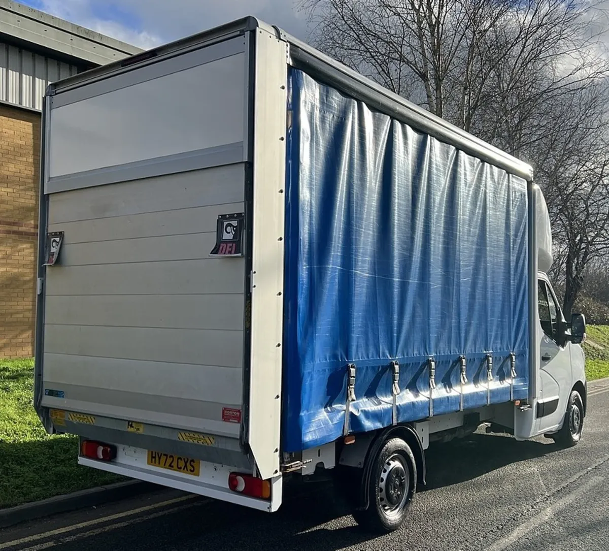 2022 Renault Master Curtain Sider Van - Image 4