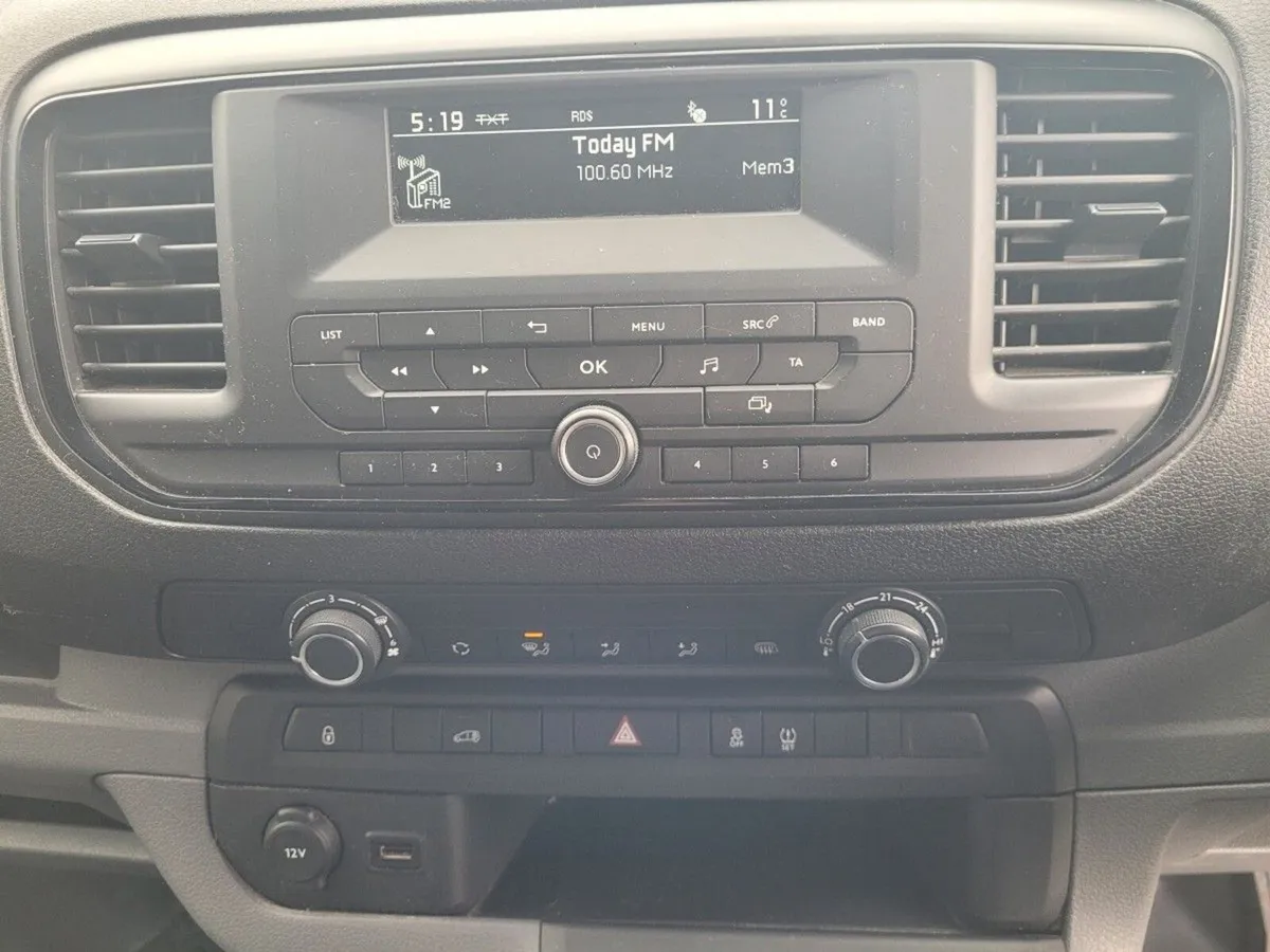 Toyota Proace COMPACT GL 1.6 D 3 SEATER *NO VAT* - Image 3