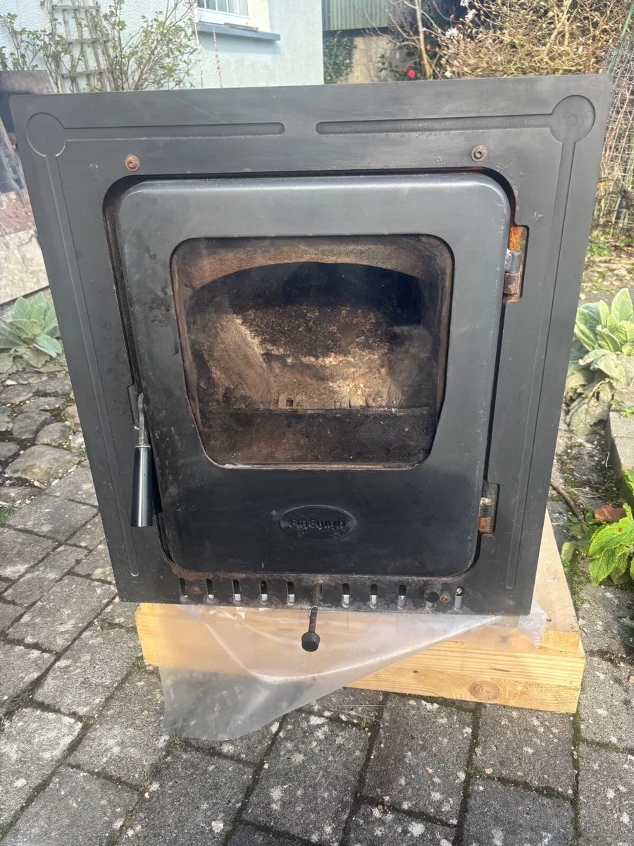 Insert Stove - Image 1