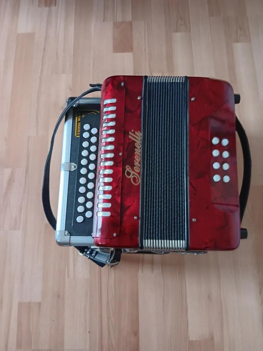 ACCORDION - Image 1