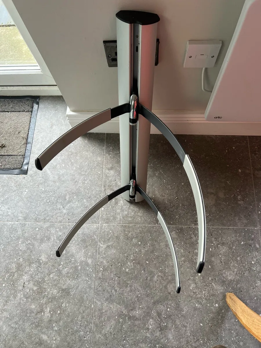 Wall Bracket - Image 4