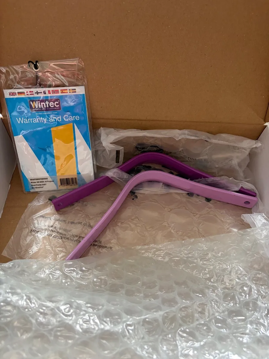 Wintec Wide Saddle - Image 4