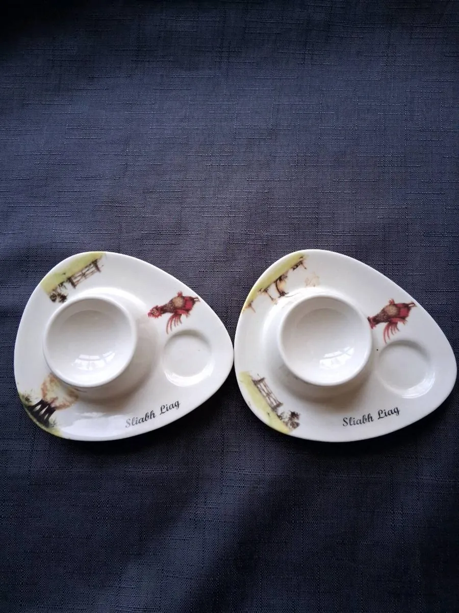 2 Shannonbridge Ceramic Egg Cup - Image 1