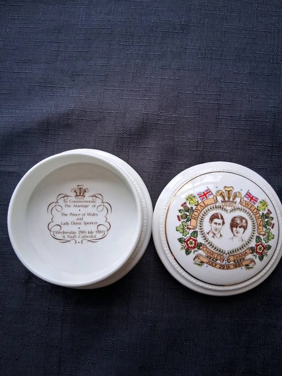 Past Royal Wedding Memorabilia - Image 2