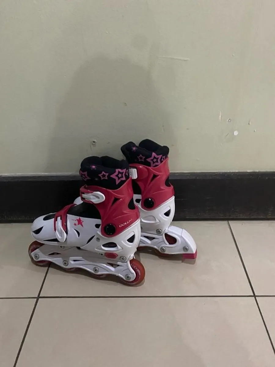 rollerblades - Image 4