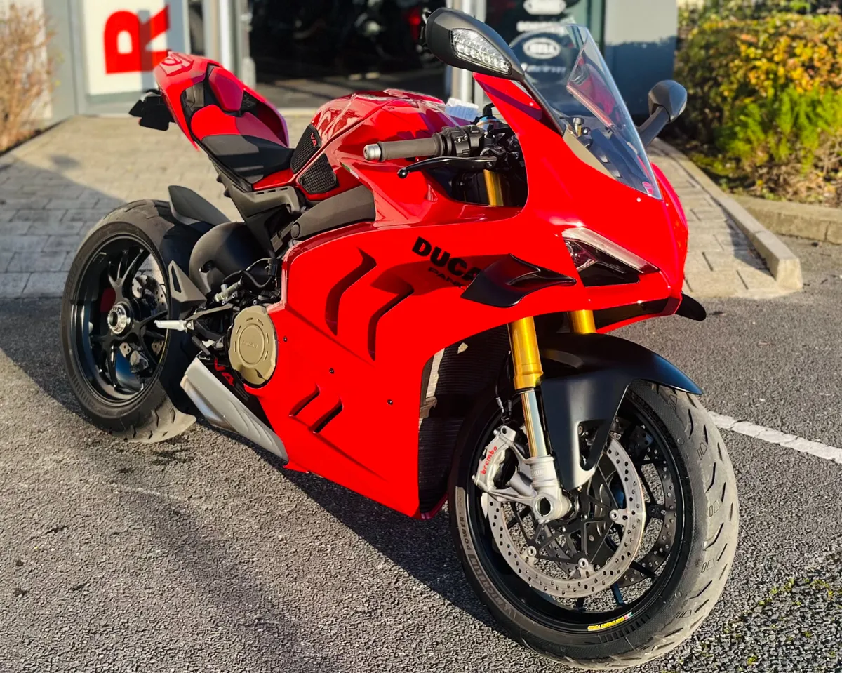 DUCATI PANIGALE V4 S €379 per month - Image 2