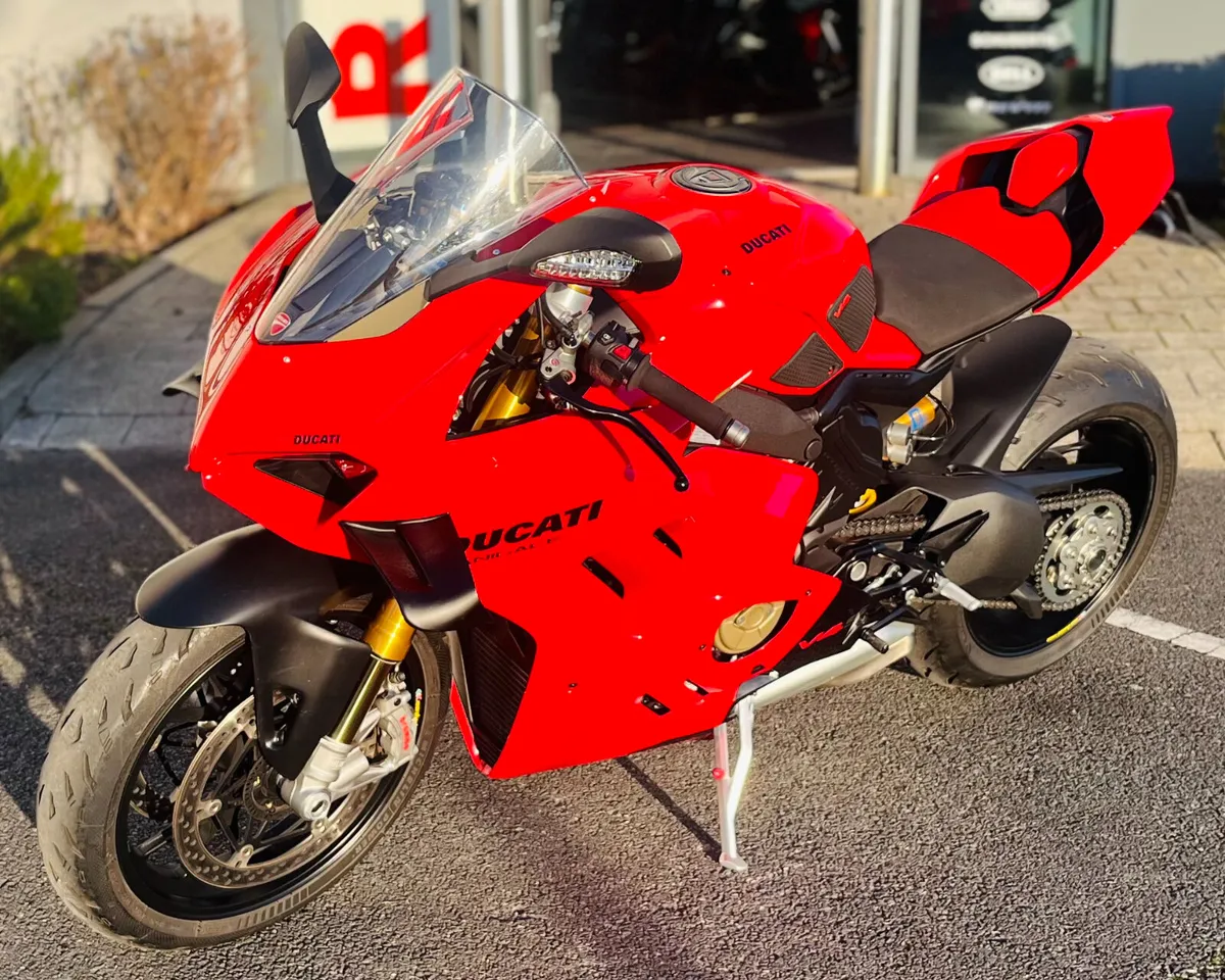 DUCATI PANIGALE V4 S €379 per month - Image 3
