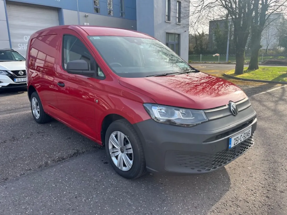 CARGO 2.0 TDI 102HP MANUAL 6SPEED FWD 2DR - Image 1