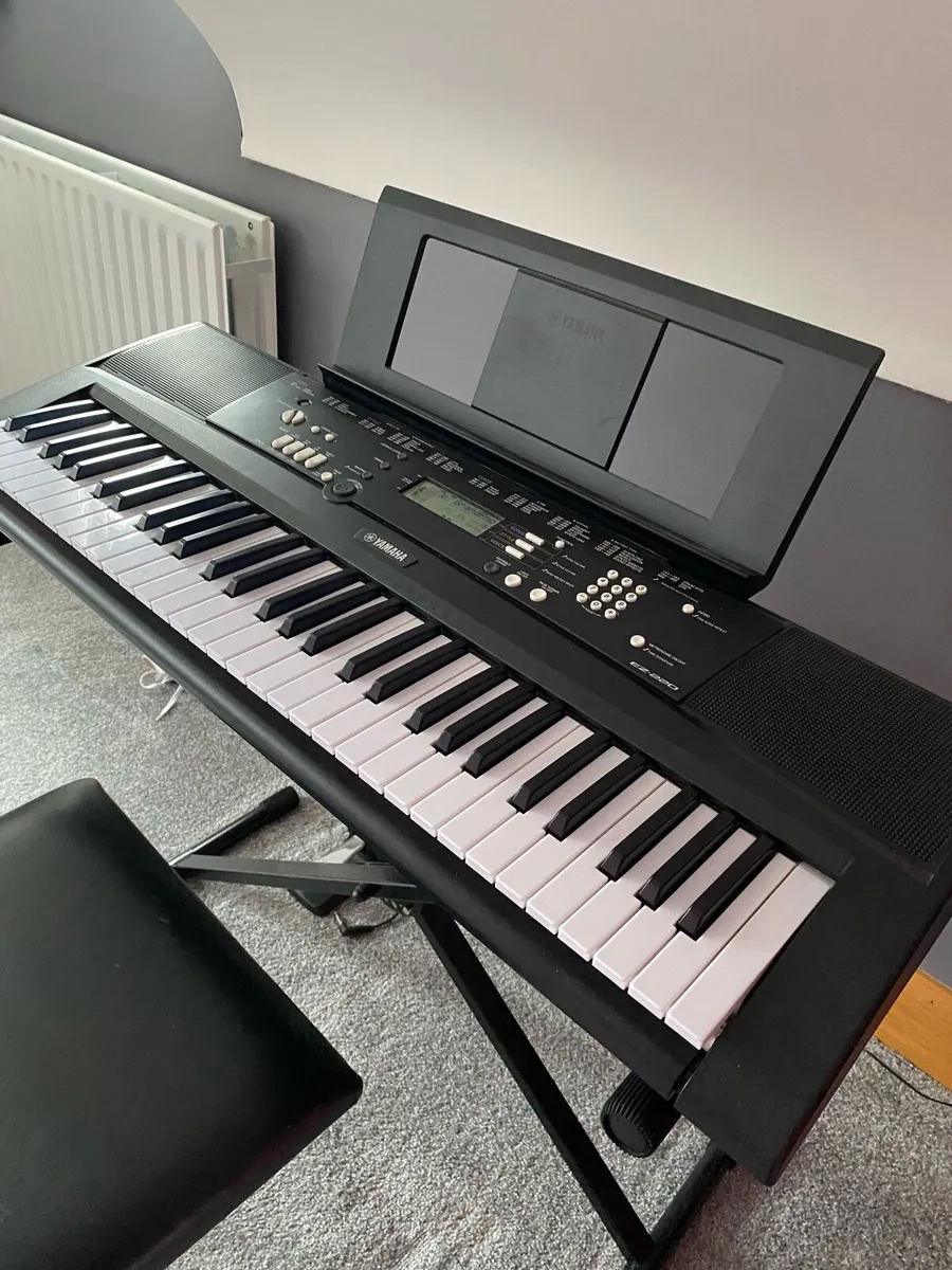 Yamaha Keyboard - Image 1