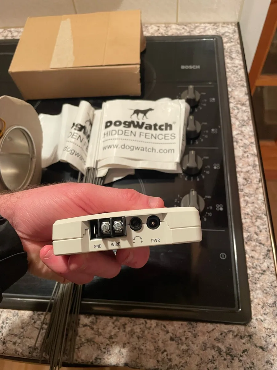 Dogwatch dog electric fence and collar - Image 3