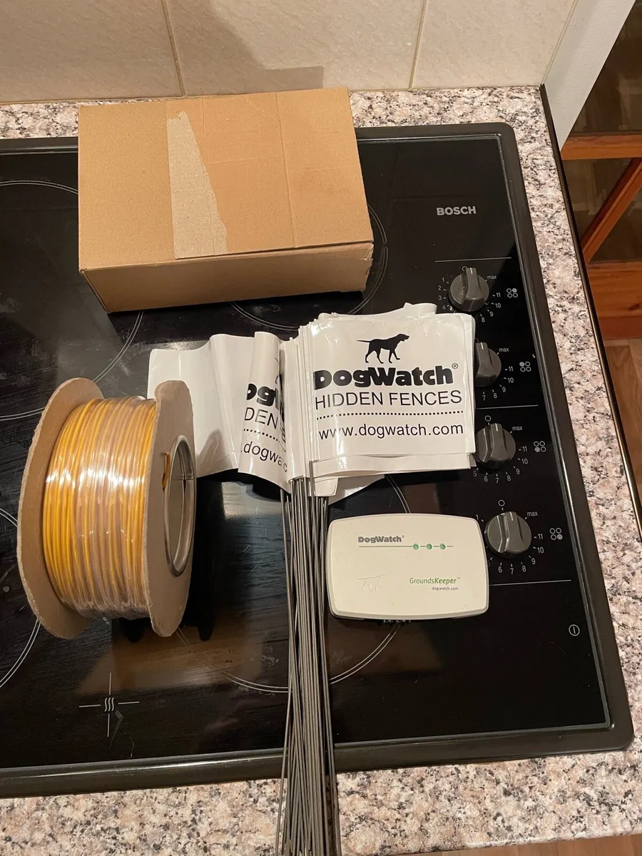 Dogwatch dog electric fence and collar - Image 1