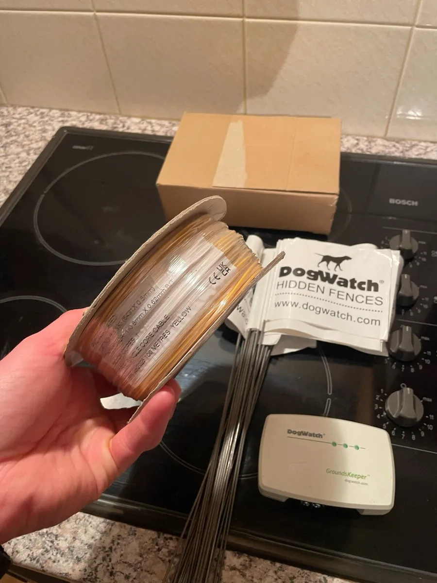 Dogwatch dog electric fence and collar - Image 2